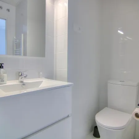 Nuevo Con Piscina - Calpebeach カルプ