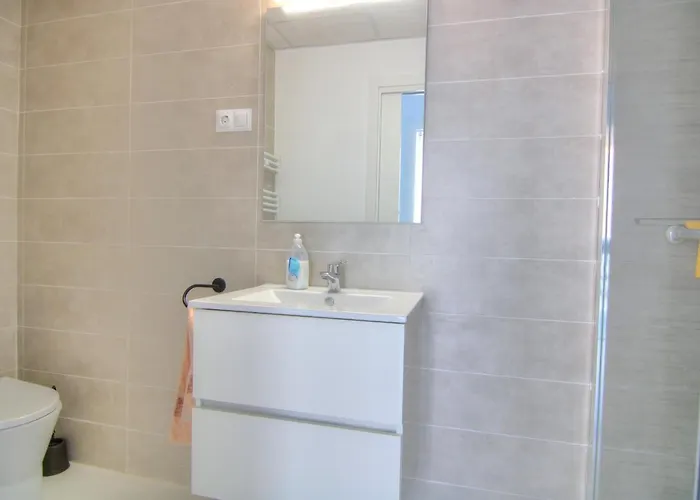 Nuevo Con Piscina - Calpebeach * 卡尔佩